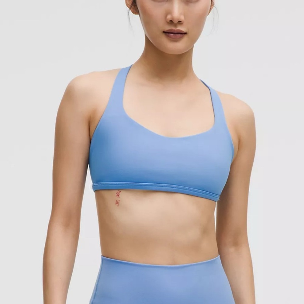 Lululemon Women’s Top 6